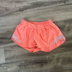 Hotty hot 2.5in shorts - size 6